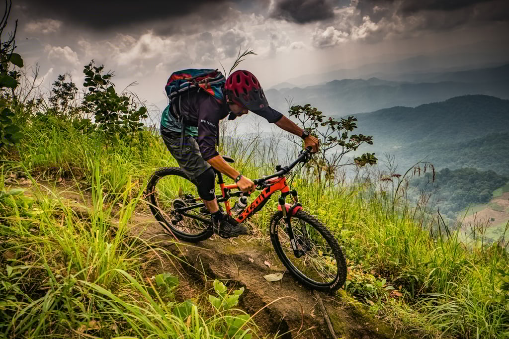 Best Mountain Biking Trails in the World: Top Picks for Adventurers